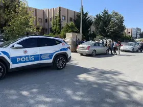 Alacak verecek kavgasında göğsünden bıçaklandı