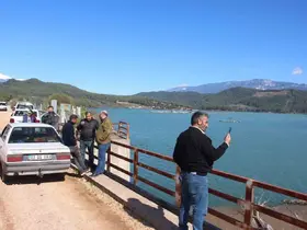 Alakır Barajı 3 yıl aradan sonra doldu taştı, üretici bayram etti
