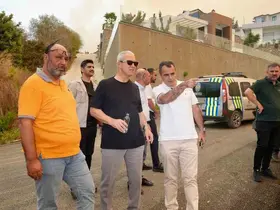 Alanya Belediye Başkanı Özçelik: "Yangında insan kaybımızın olmaması sevindirici"
