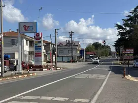 Alkollü sürücünün çarptığı yayayı zıplaması kurtardı
