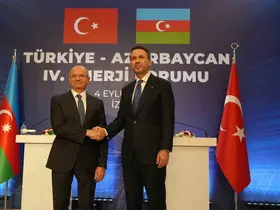 Alparslan Bayraktar ile Azerbaycan Enerji Bakanı Perviz Şahbazov ortak basın toplantısı düzenledi
