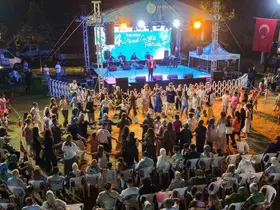 Anadolu’nun tüm renkleri sahilde buluştu
