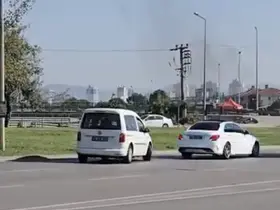 Anayolda geri geri ilerledi, kazaya karıştı olay yerinden böyle kaçtı
