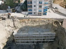 Ankara’da korkutan toprak kayması: 300 kişinin yaşadığı 17 katlı bina boşaltıldı