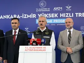 Ankara ile İzmir arasındaki seyahat süresini 3,5 saate düşürecek projede Köroğlu Tüneli'nde ışık göründü