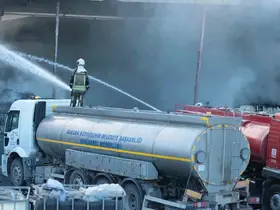 Ankara’da geri dönüşüm merkezinde yangın
