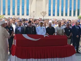 Ankara’da helikopter kazasında hayatını kaybeden pilot son yolcuğuna uğurlandı
