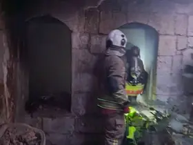Antakya’da metruk binada yangın çıktı
