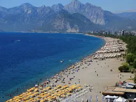 Antalya turizmde de bayramı yaşadı: Yüzde 100 doluluk oranına ulaşıldı
