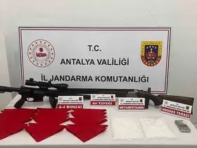 Antalya’da 200 bin kullanımlık uyuşturucu madde ele geçirildi
