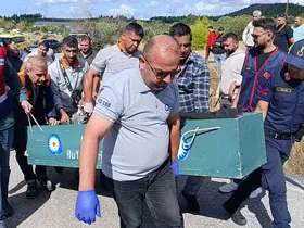 Antalya’da çöp kamyonunda korkunç cinayet:  Mesai arkadaşını boğazından bıçaklayarak öldürdü

