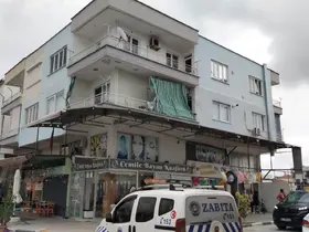Antalya’da evde kedileri ile yaşayan hayvansever kadın hayatını kaybetti
