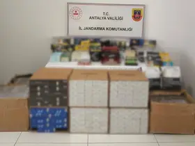 Antalya’da kaçak sigara operasyonu
