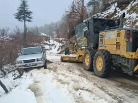 Antalya’da karla mücadele: Yüksek kesimlerde mahsur kalan araçlar kurtarıldı
