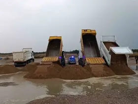 Antalya’da kumları çalıp sahilleri talan etmişlerdi: Kamyonlar dolusu plaj kumu bulundu
