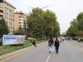 Arabasız Pazar’da bulvarlar yayaların oldu
