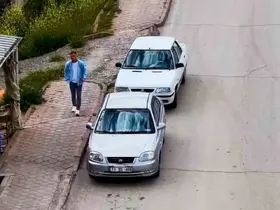 Aracını park edip uzaklaştı, dönüşte polisi karşısında buldu: Sürücüye ve araç sahibine 40’ar bin lira ceza
