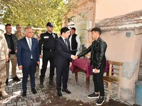 Aralık Kaymakamı Gülnar, esnaf ve vatandaşların taleplerini dinledi
