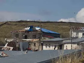 Ardahan Çıldır’da şiddetli fırtına ve dolu afeti: 20’den fazla evin çatısı uçtu
