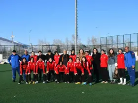 Ardahan Kura Kadın Futbol Takım’ının yeni başkanı Songül Çelik oldu
