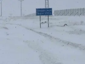 Ardahan’da 60 köy yolu ulaşıma kapandı
