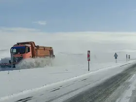 Ardahan’da kar ve tipi ulaşımı aksatıyor
