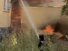 Ardiyede çıkan yangın evi küle çeviriyordu
