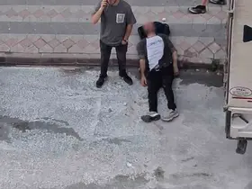 Arnavutköy’de akıl almaz anlar: Kafasını defalarca kamyonet kasasına vurup kendisini bayılttı
