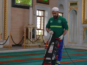 Arnavutköy’de camiler bayrama hazır
