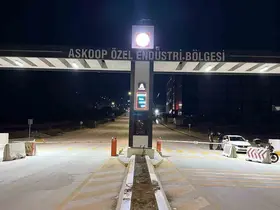 Arnavutköy’de korkutan yangın
