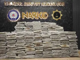 Arnavutköy’de uyuşturucu operasyonu: 398 kilo skunk ele geçirildi
