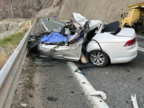 Artvin-Erzurum kara yolunda otomobil kamyonla çarpıştı: 1 ölü
