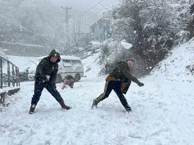 Artvin’de kar yağışı etkisini sürdürüyor
