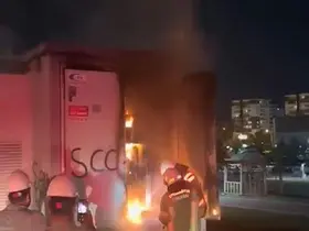 Aşırı yüklenme, trafoyu alevlere teslim etti
