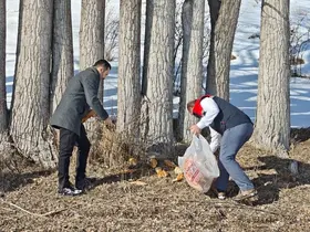 Aşkale’de yaban hayatı için doğaya yem bırakıldı
