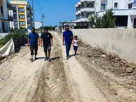 ASKİ yapmayınca, vatandaşlar kanalizasyon hattını kendi imkanlarıyla döşedi

