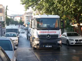 Ataşehir’de temizlik, bakım ve ilaçlama çalışmaları aralıksız sürüyor
