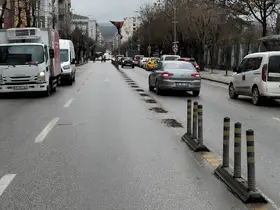 Atatürk Caddesi’nde dubalar azaltıldı ama şikayetler çözüm bulmadı
