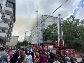 Avcılar’da bitişik 2 binada korkutan çatı yangını
