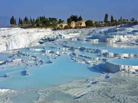 Avrupalı turistlerin dönüşüyle 2026 Pamukkale ve Karahayıt için yıldız yıl olacak
