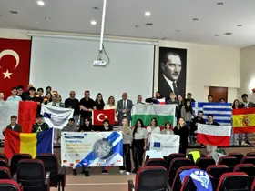 Avrupa’nın 9 ülkesinden gençler Çeşme’de buluştu
