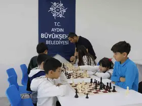 Aydın Büyükşehir Belediyesi’nin satranç eğitimleri sürüyor
