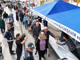 Aydın Büyükşehir, binlerce fideyi Sökeliler ile buluşturdu
