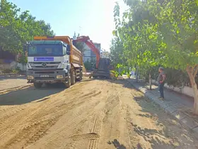 Aydın Büyükşehir’den 17 ilçede eş zamanlı yol seferberliği
