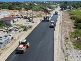 Aydın genelinde eş zamanlı yol çalışmaları sürüyor
