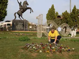 Aydın rengarenk çiçeklerle bezeniyor
