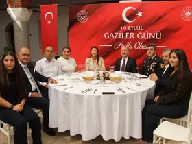 Aydın’da gaziler onuruna yemek programı düzenlendi
