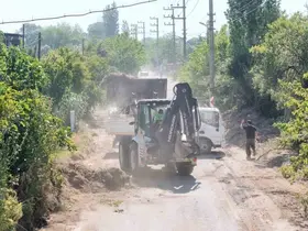 Aydın’da kırsal mahalle yollarında bakım ve temizlik çalışması
