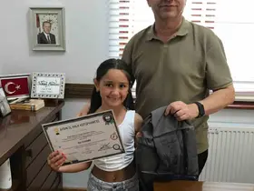 Aydın’da minik kütüphane kaşifleri belgelerini aldı
