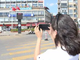 Aydın’da sıcaklar aniden  yükseldi, termometre 42 dereceyi gösterdi
